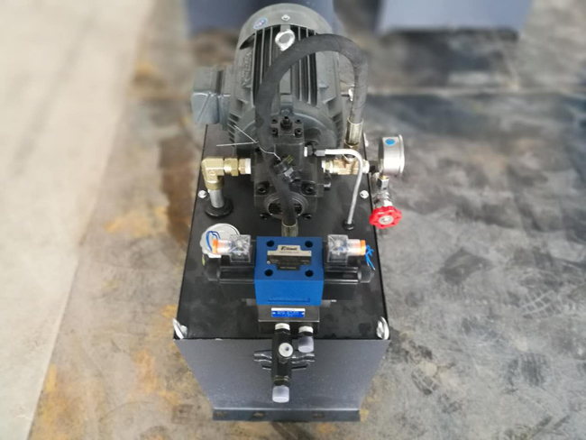 塑(sù)料機械液(yè)壓系統